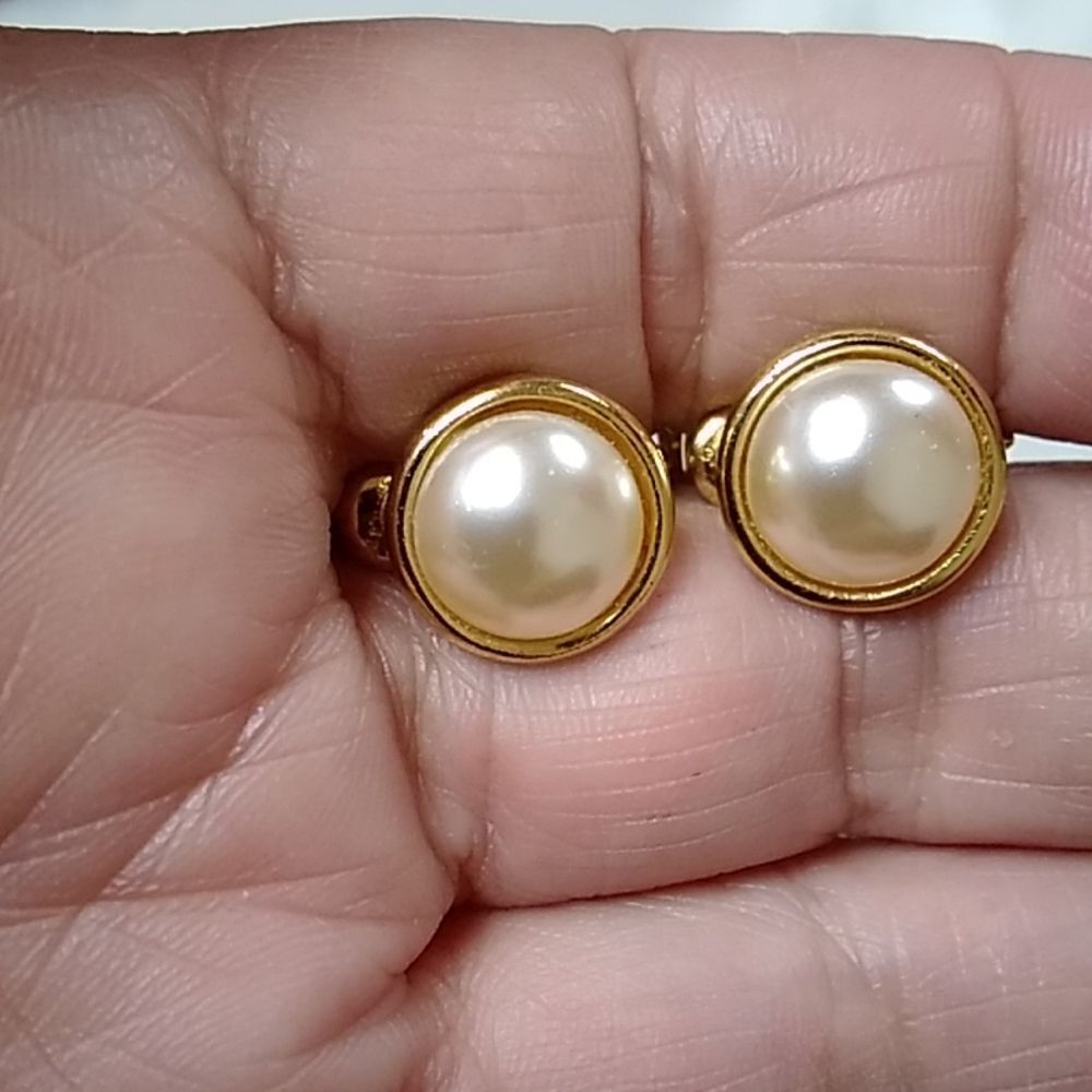 Vintage Napier Earrings Clip